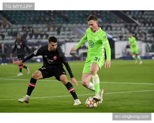 沃尔夫斯堡后防线个人能力突出 但整体协防意识存在明显缺陷